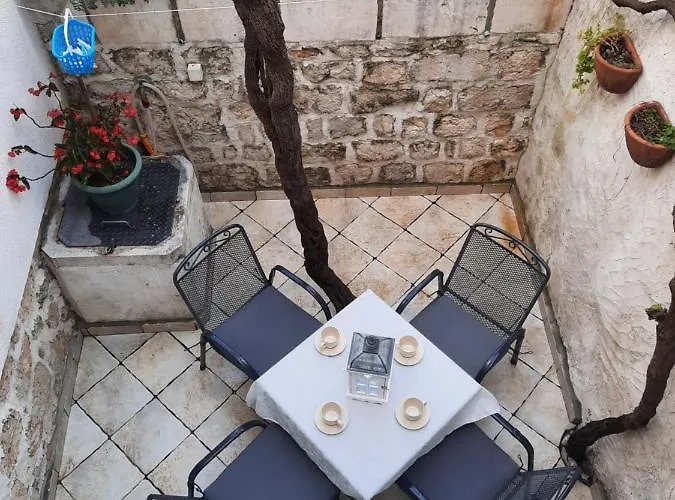 Old Town Rab Ivana Apartmán *