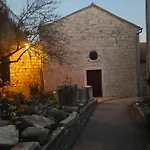 Old Town Rab Ivana * Rab Town